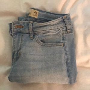 Hollister jeans